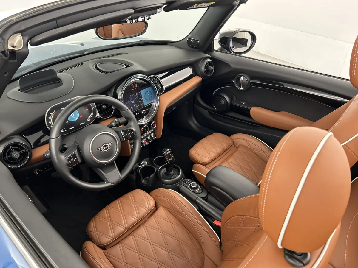 1.5 Premium plus Leder/Head-up Display/Camera/Carplay
