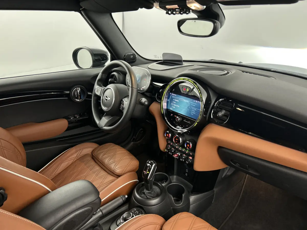 1.5 Premium plus Leder/Head-up Display/Camera/Carplay