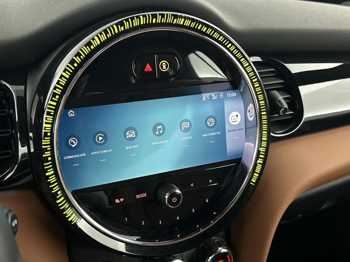 1.5 Premium plus Leder/Head-up Display/Camera/Carplay