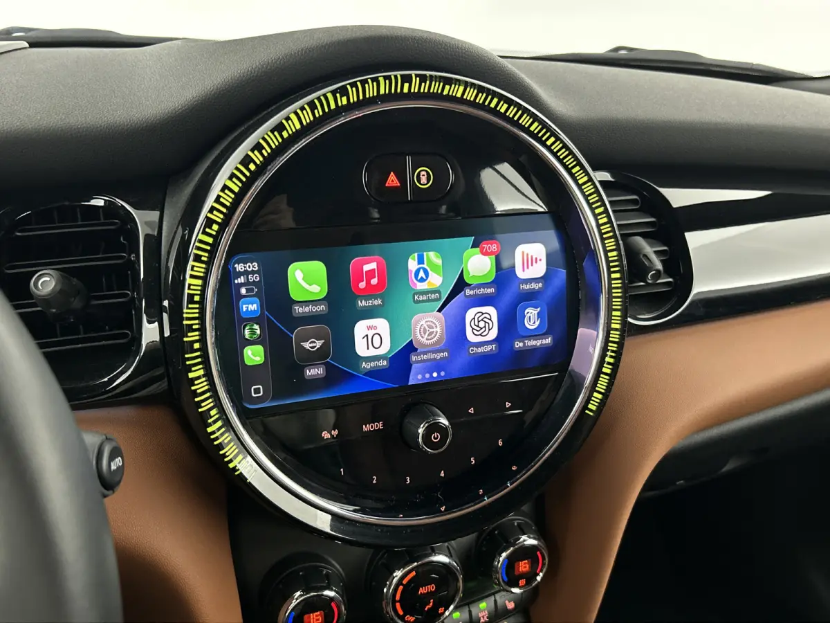 1.5 Premium plus Leder/Head-up Display/Camera/Carplay