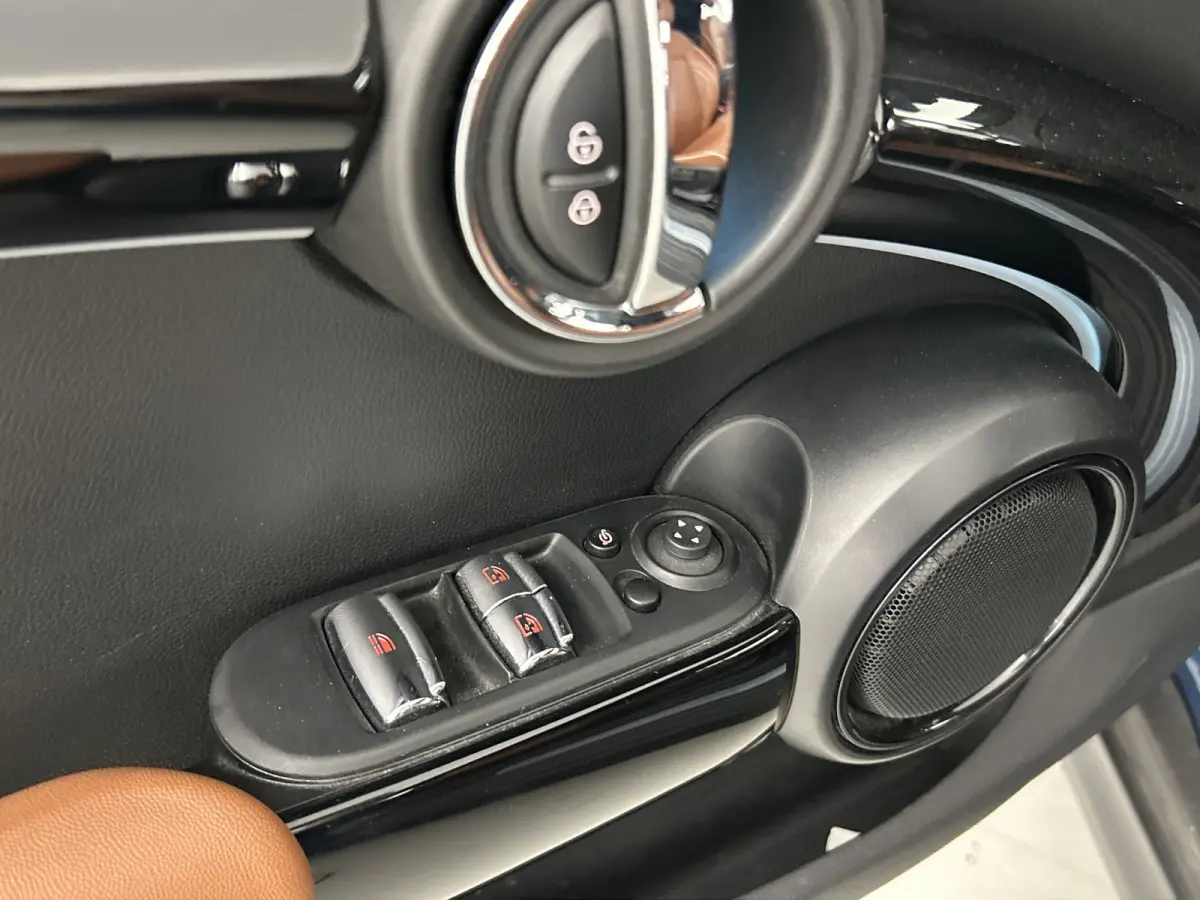 1.5 Premium plus Leder/Head-up Display/Camera/Carplay