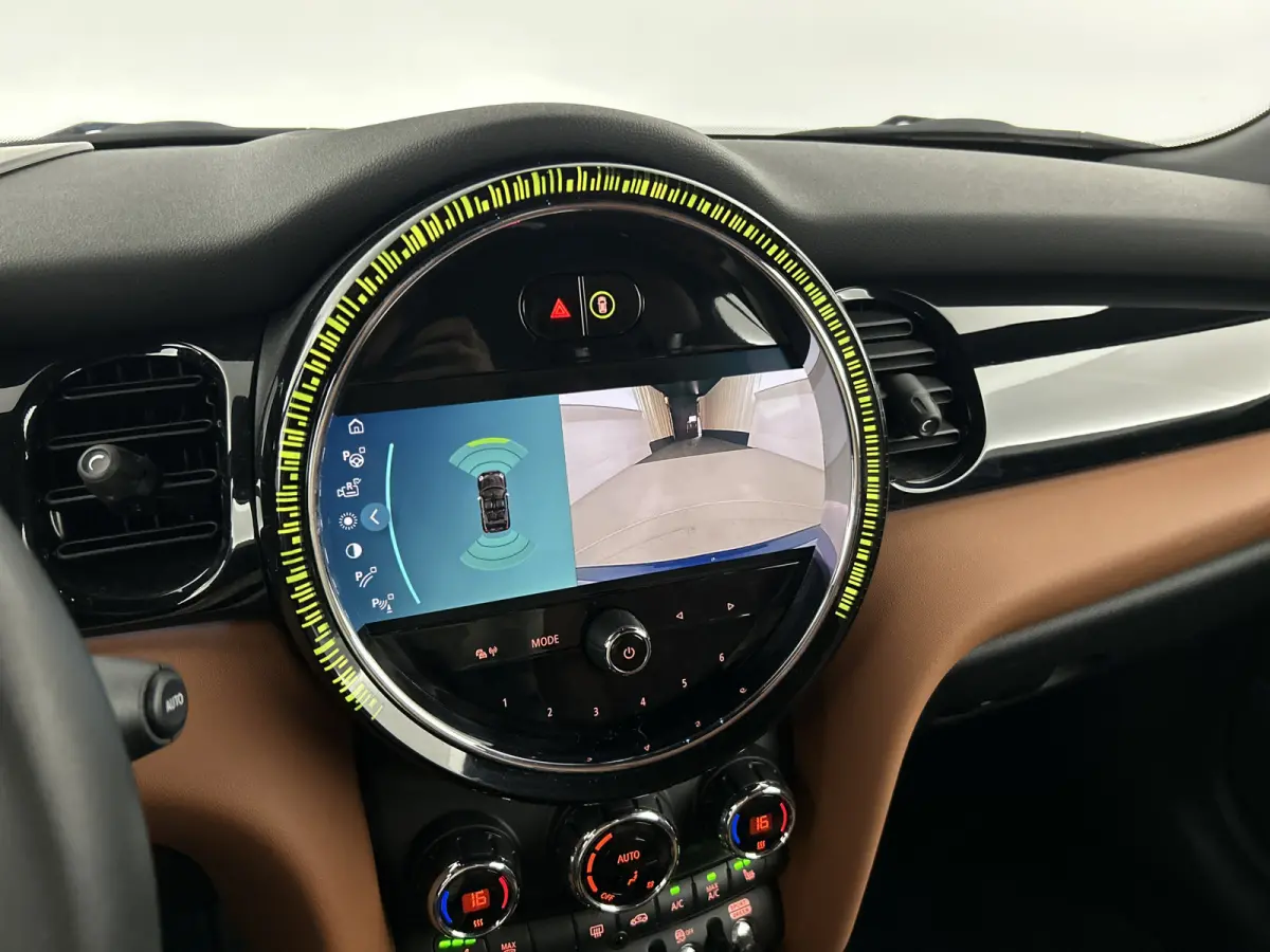 1.5 Premium plus Leder/Head-up Display/Camera/Carplay