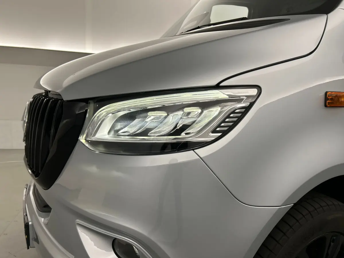 317 1.9 CDI L2H2 RWD AUT | NW model | LED | NAV |