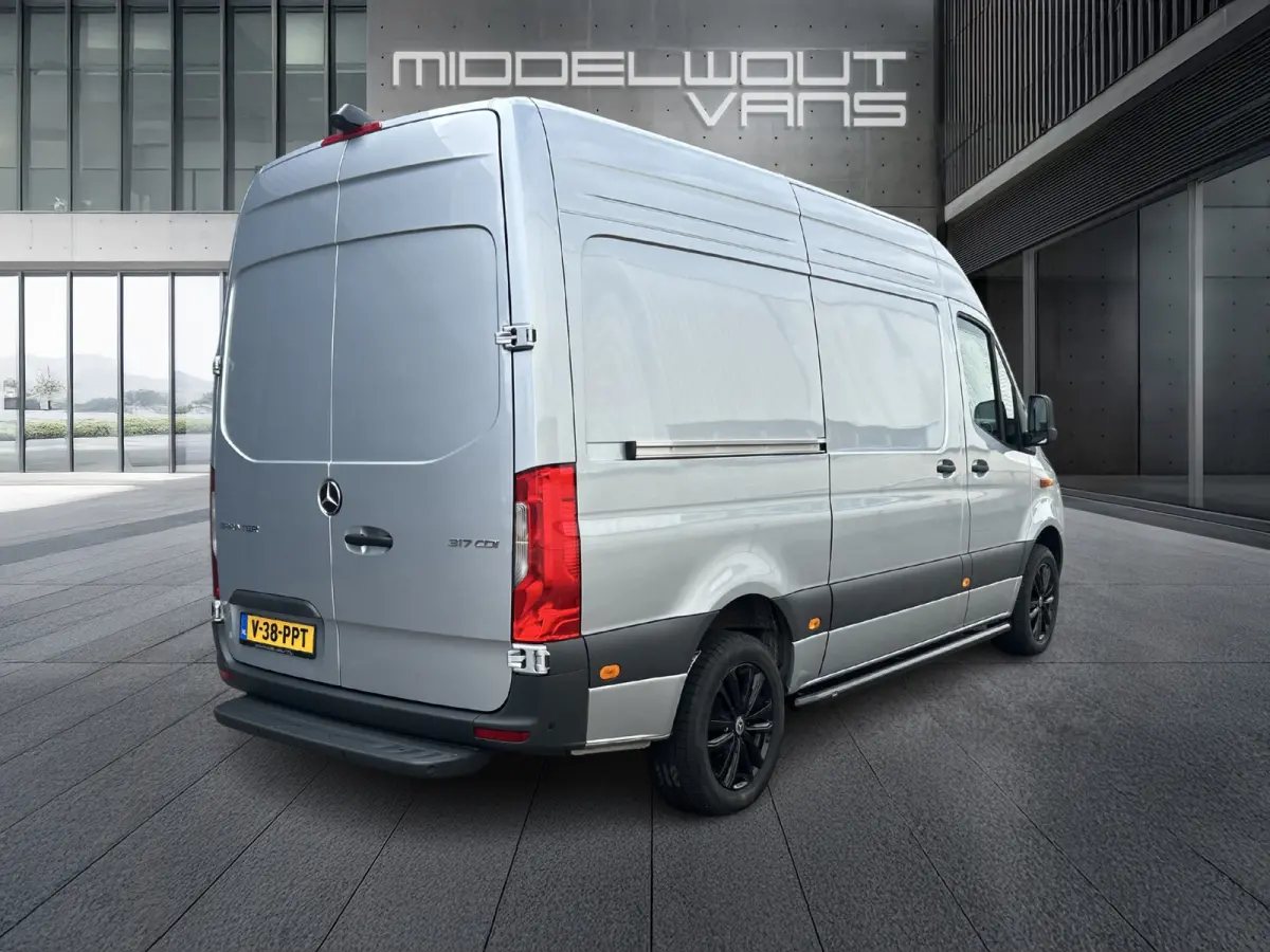 317 1.9 CDI L2H2 RWD AUT | NW model | LED | NAV |