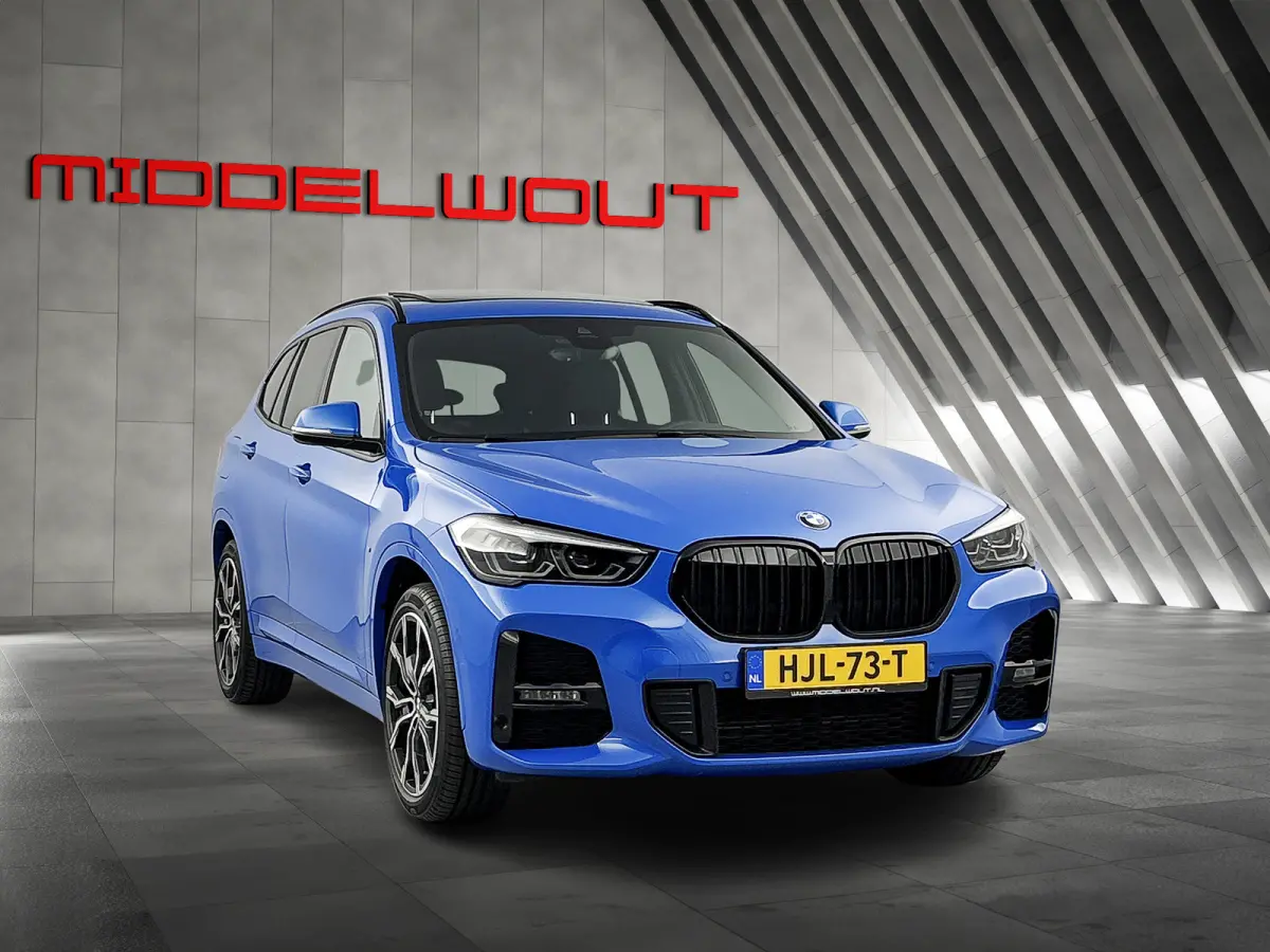 xDrive25e M-Sport High Exe. Pano-dak/Memory/Camera/Carplay/19'LMV