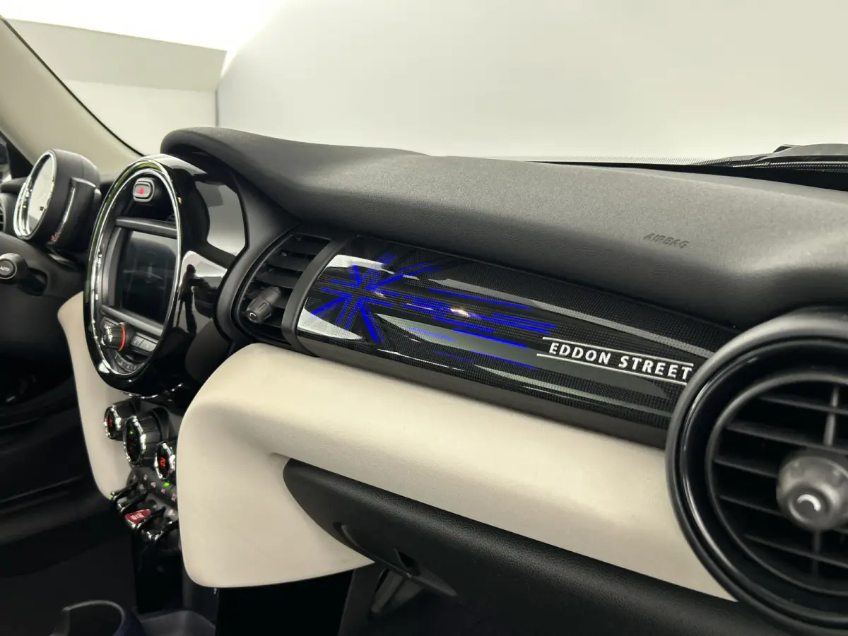 1.5 136 PK Aut. Heddon Street Ed. Pano-dak/Sportstoelen/Carplay