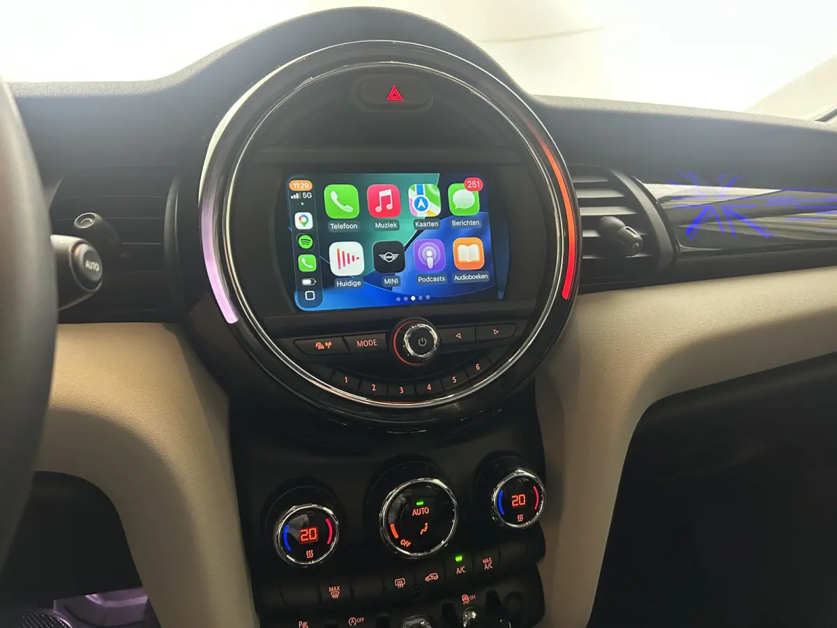 1.5 136 PK Aut. Heddon Street Ed. Pano-dak/Sportstoelen/Carplay