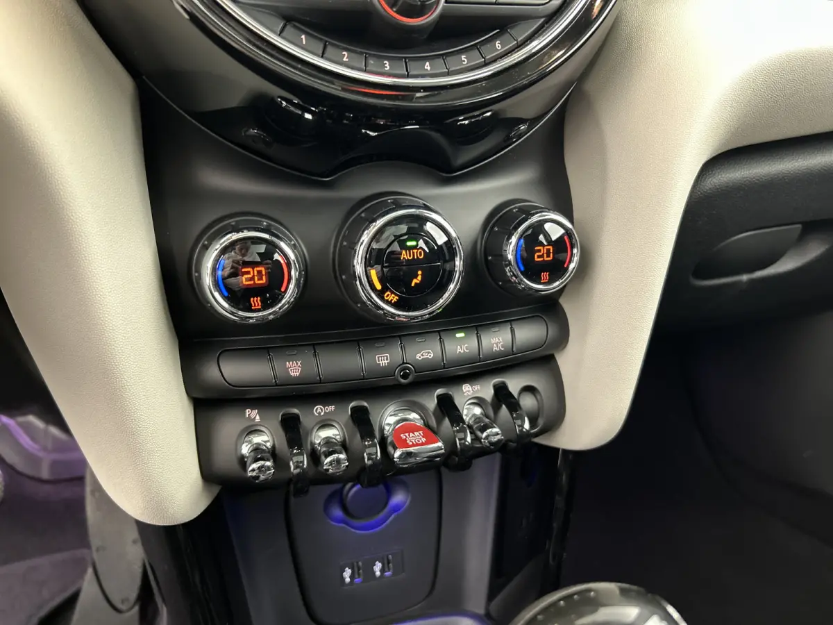 1.5 136 PK Aut. Heddon Street Ed. Pano-dak/Sportstoelen/Carplay