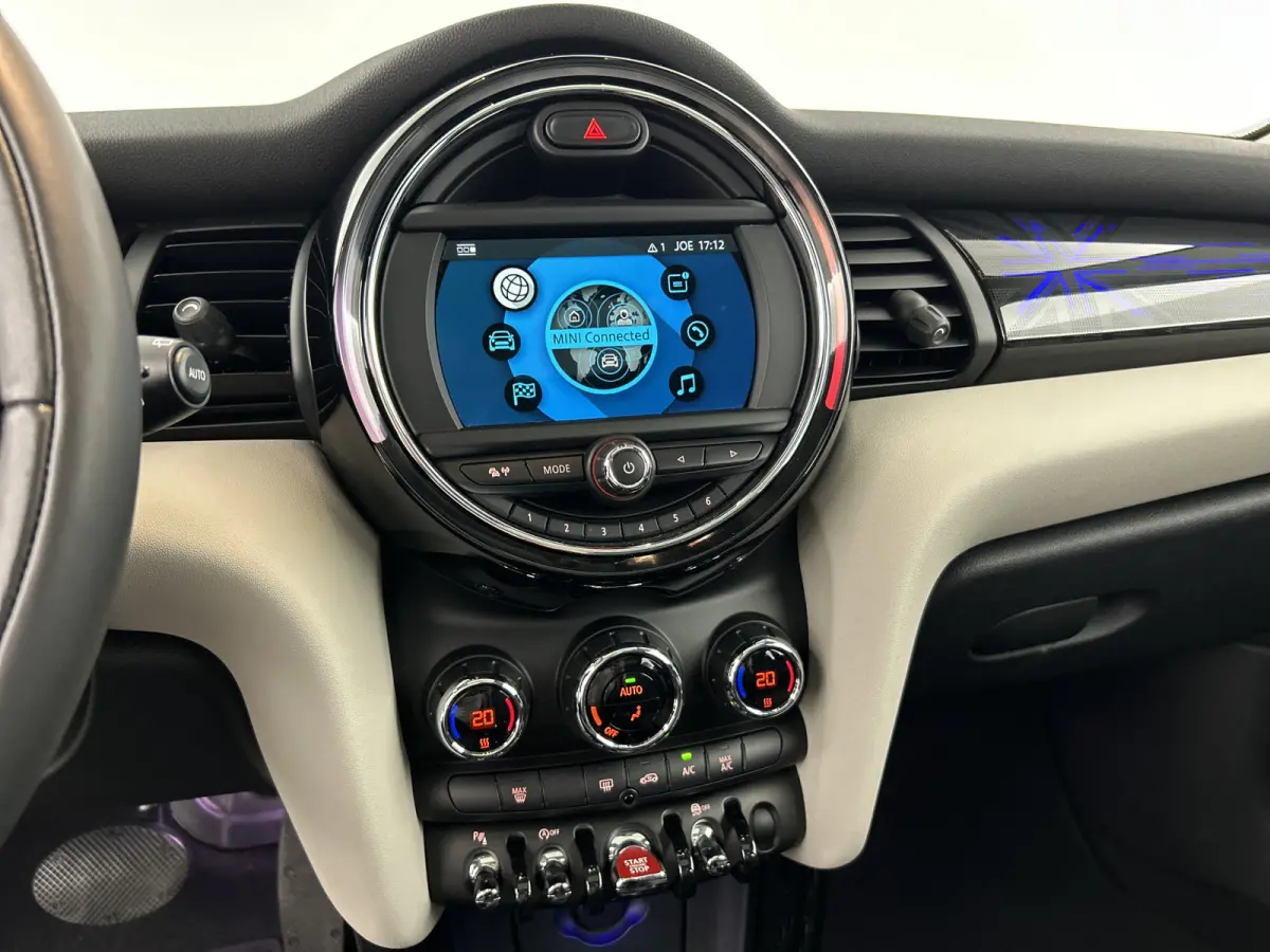 1.5 136 PK Aut. Heddon Street Ed. Pano-dak/Sportstoelen/Carplay