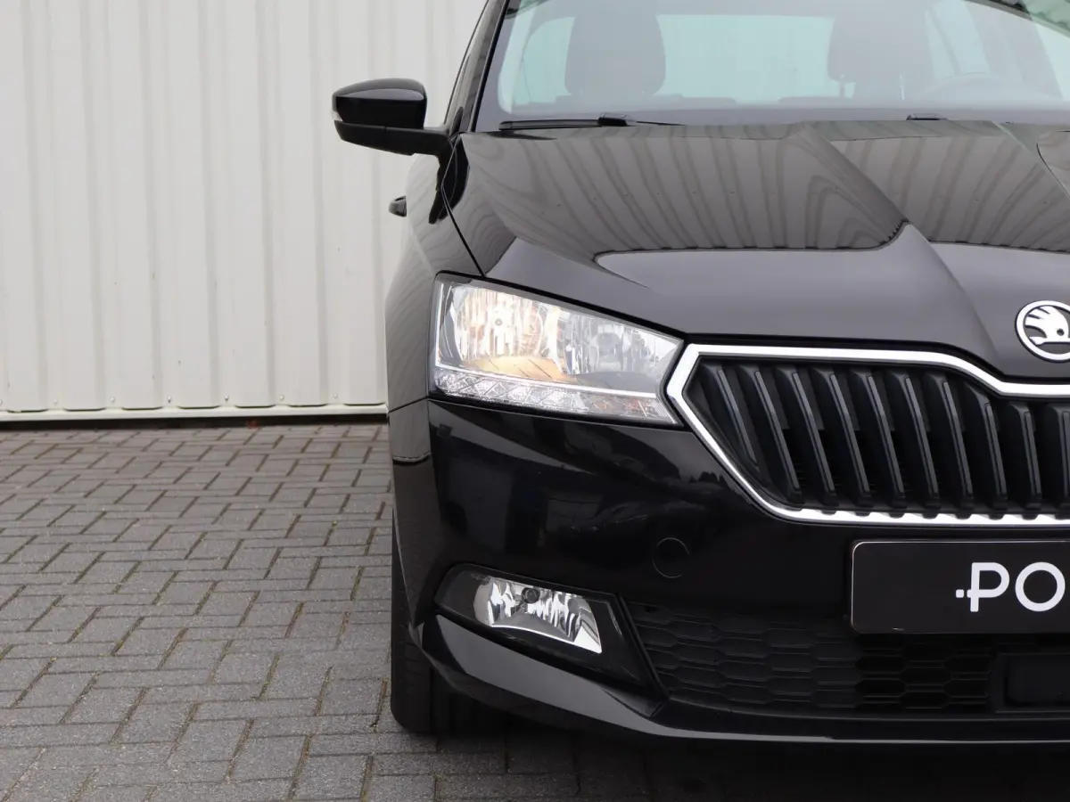 1.0 TSI 95pk Ambition | Parkeersensoren | Apple Carplay / Android Auto | DAB Radio | Airco