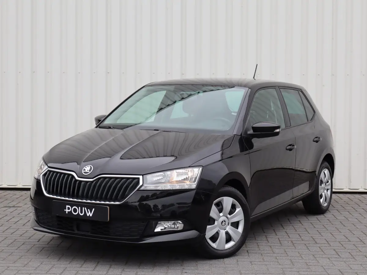 1.0 TSI 95pk Ambition | Parkeersensoren | Apple Carplay / Android Auto | DAB Radio | Airco