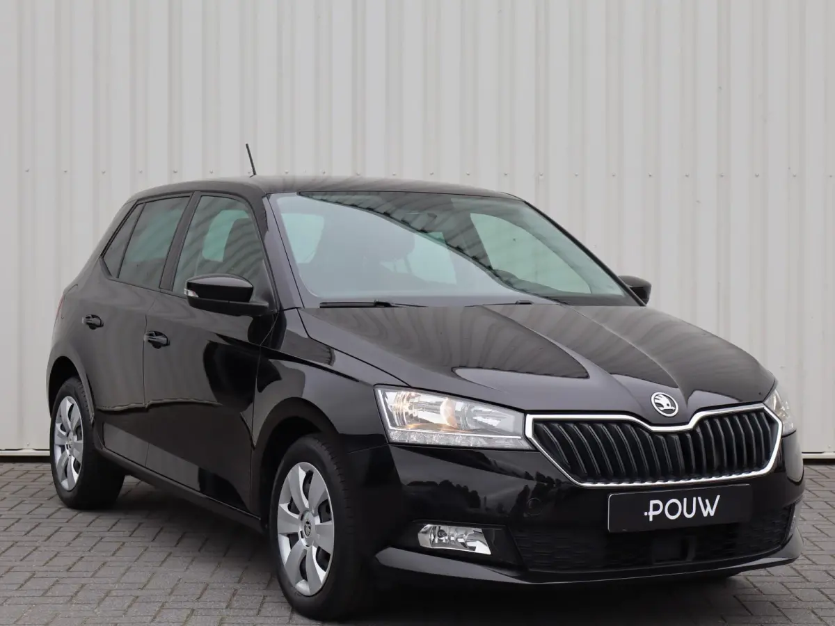 1.0 TSI 95pk Ambition | Parkeersensoren | Apple Carplay / Android Auto | DAB Radio | Airco