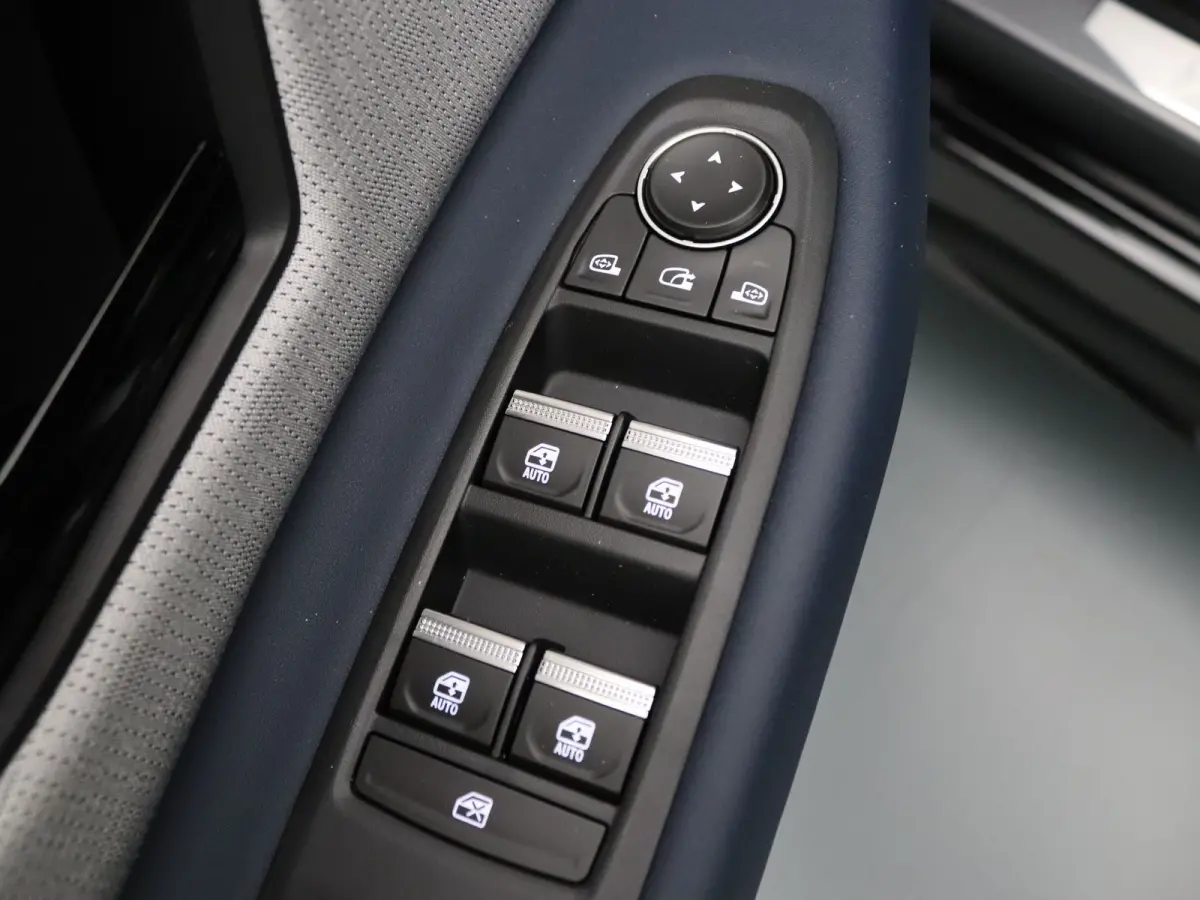 comfort range Roland-Garros 52 kWh Harman Kardon | Camera | Adapt. Cruise | Parkeersens. v+a | Stoel-/stuurverw.