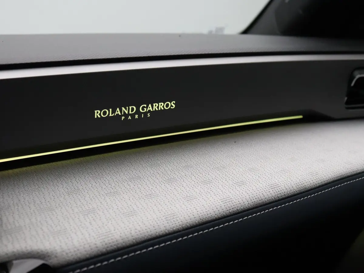 comfort range Roland-Garros 52 kWh Harman Kardon | Camera | Adapt. Cruise | Parkeersens. v+a | Stoel-/stuurverw.