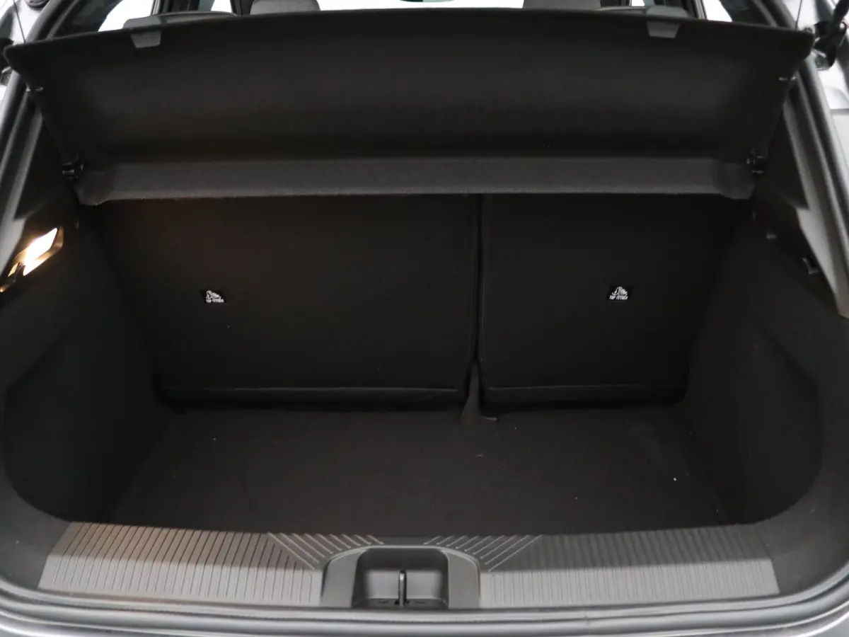 comfort range Roland-Garros 52 kWh Harman Kardon | Camera | Adapt. Cruise | Parkeersens. v+a | Stoel-/stuurverw.