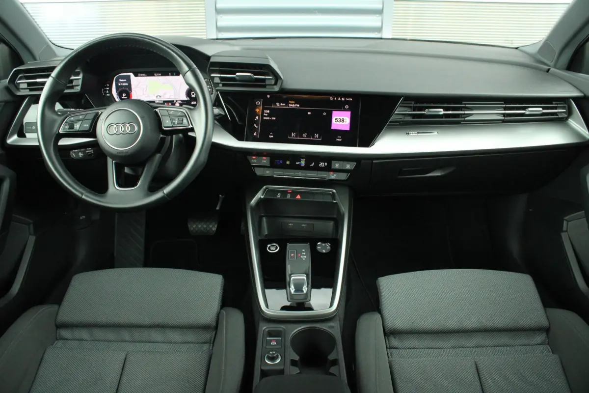 30 TFSI 110pk S-tronic Advanced edition | Smartphone Interface | 2-zone Climatronic | Cruise Control | Navigatie | ParkeersensorenAchter | Sportstoelen | Full LED
