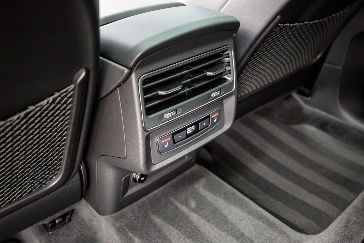 60 TFSI e Competition 490pk, Carbon, Full-options 2026