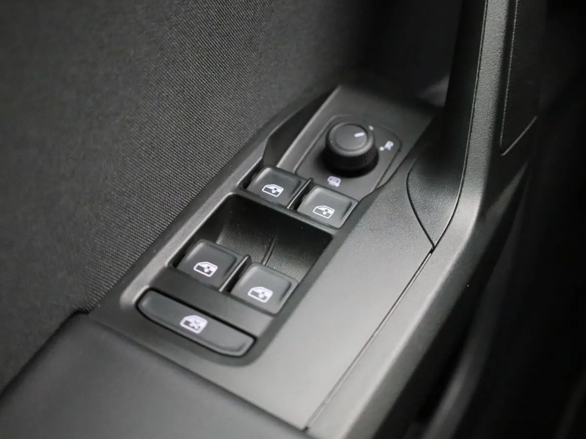1.0 TSI Reference | Apple Carplay | Parkeersensoren | Cruise Control | Climate Control | Navigatie | Lane Assist |