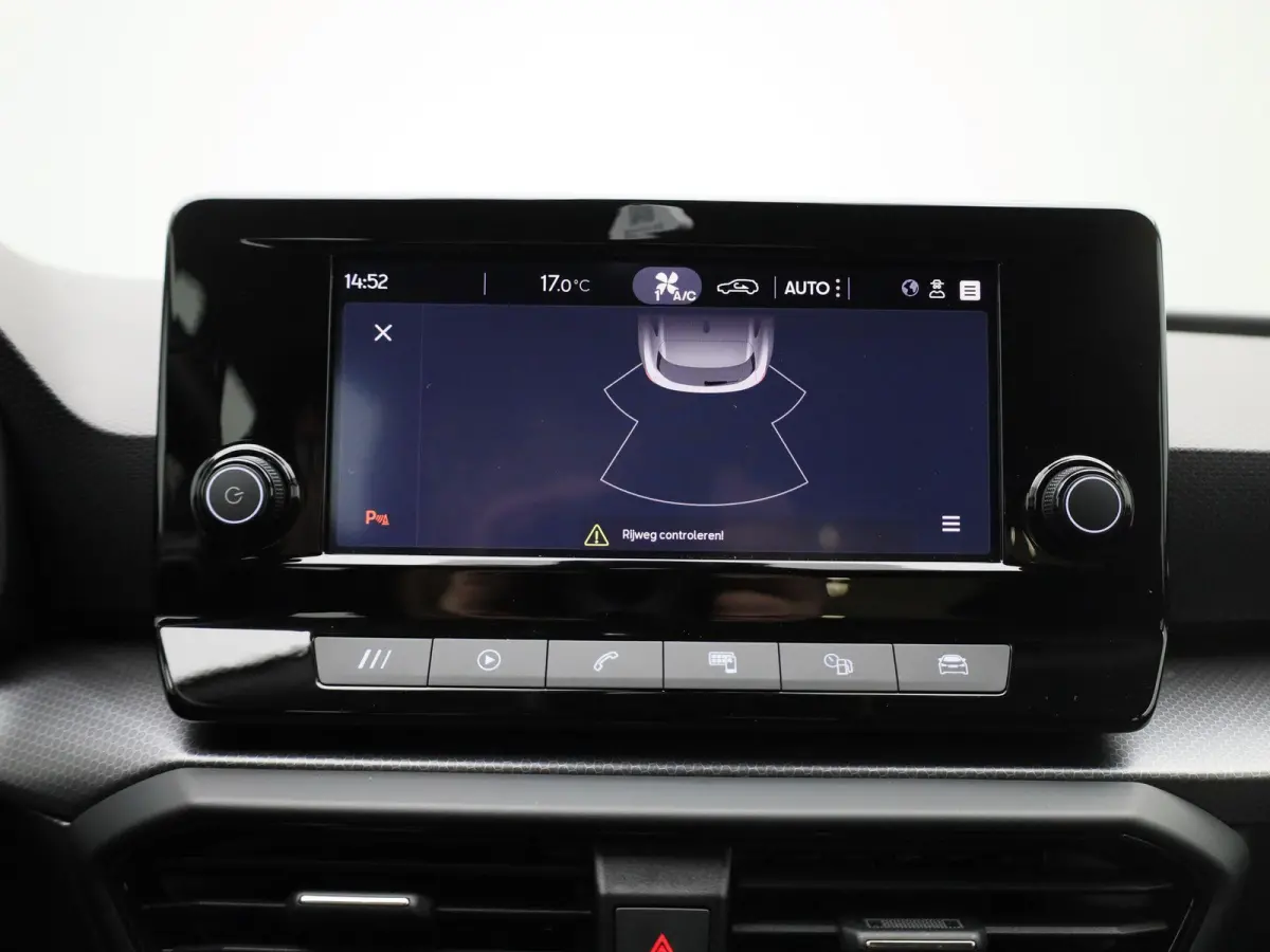 1.0 TSI Reference | Apple Carplay | Parkeersensoren | Cruise Control | Climate Control | Navigatie | Lane Assist |