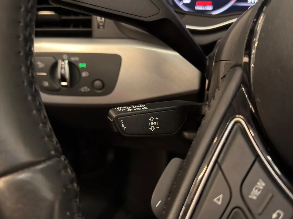 2.0 TFSI / S-Line / Virtual / Camera