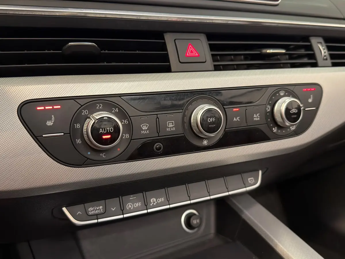 2.0 TFSI / S-Line / Virtual / Camera