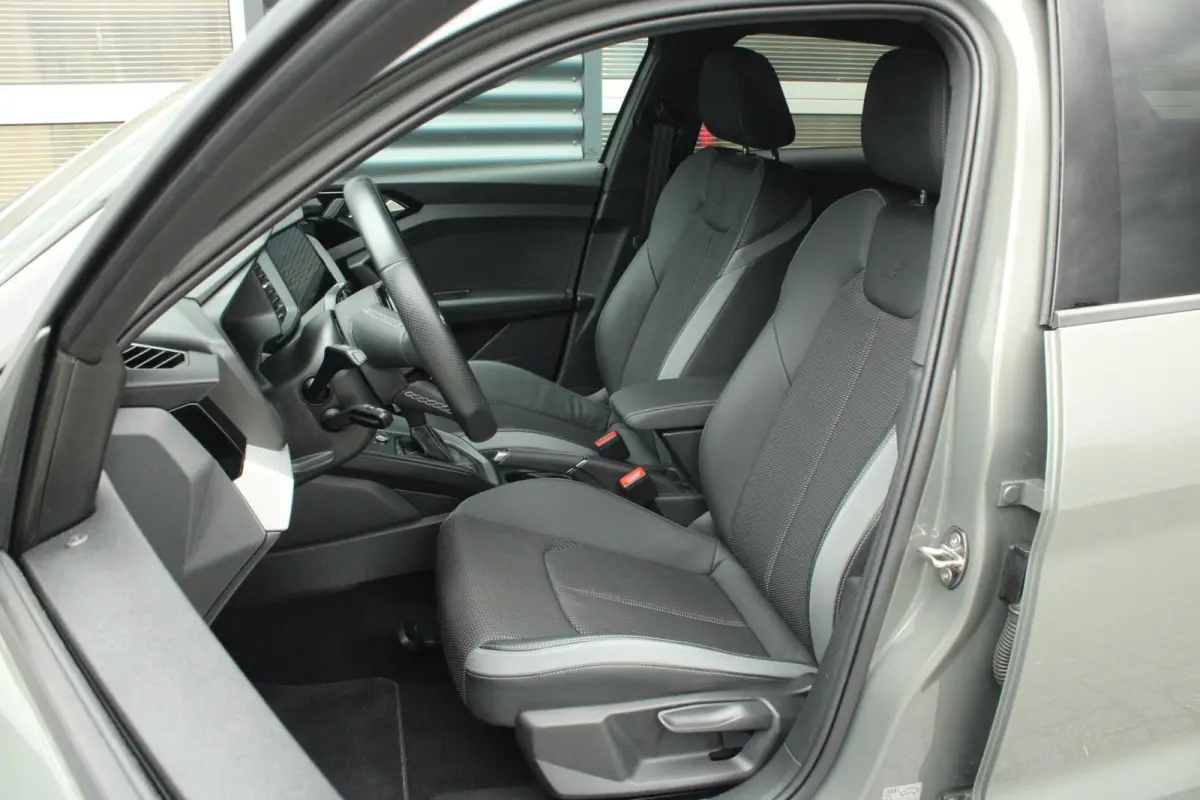 35 TFSI 150pk S-tronic S edition | Ambientverlichtig Plus | Audi SOUND | Privacy glas | Apple Carplay & Android Auto | Sportonderstel