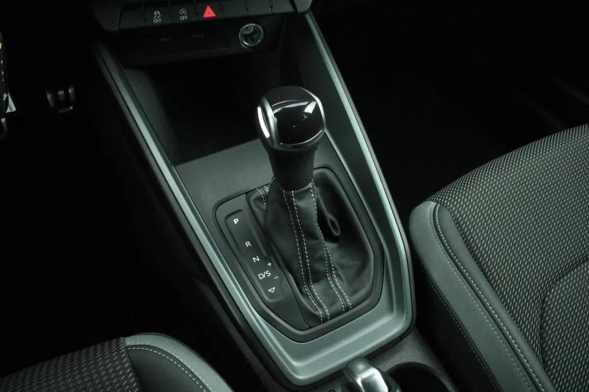 35 TFSI 150pk S-tronic S edition | Ambientverlichtig Plus | Audi SOUND | Privacy glas | Apple Carplay & Android Auto | Sportonderstel