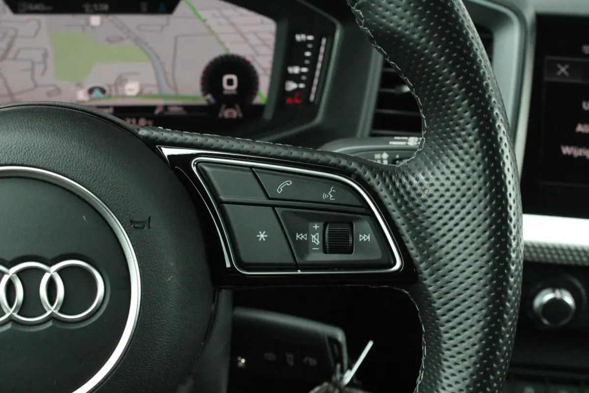 35 TFSI 150pk S-tronic S edition | Ambientverlichtig Plus | Audi SOUND | Privacy glas | Apple Carplay & Android Auto | Sportonderstel