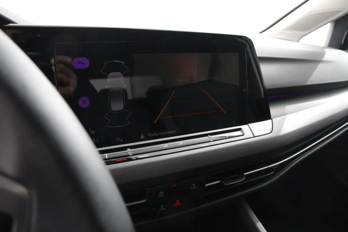 1.5 eTSI 150pk Automaat Style Sfeer verlichting Navigatie Climate control Camera Adaptive Cruise control Led Parkeer sensoren Lichtmetalen Velgen