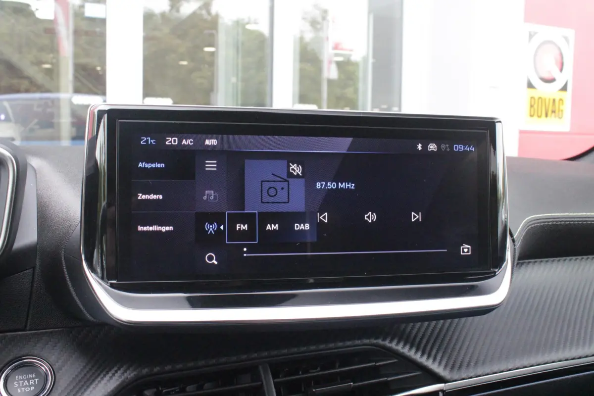 1.2 Hybrid 145PK AUTOMAAT GT | CAMERA VOOR + ACHTER | NAVIGATIE | DRAADLOZE APPLE CARPLAY/ANDROID AUTO | FULL LED KOPLAMPEN | LICHTMETALEN VELGEN 17" | DODEHOEK DETECTIE | DRAADLOZE TELEFOON