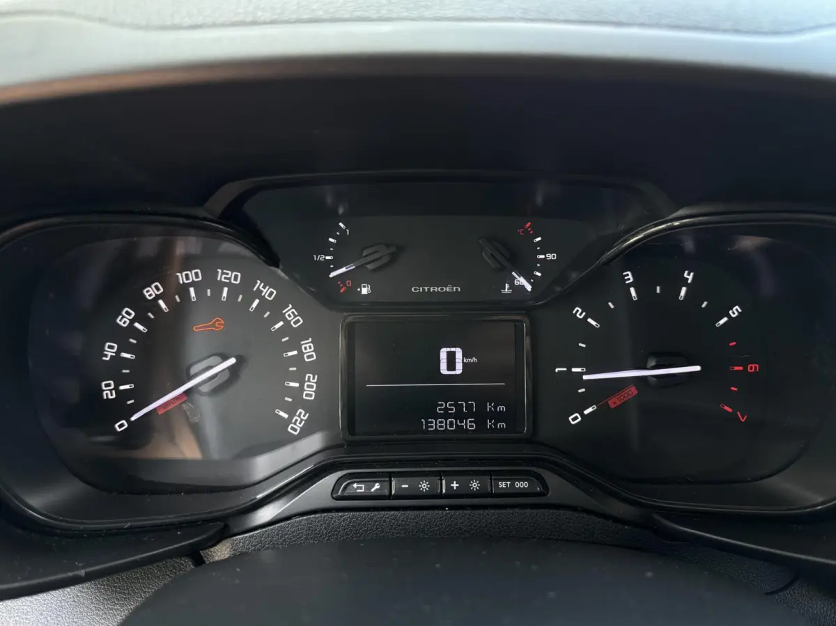 bestel 1.6 BlueHDI Club | CarPlay | Navigatie | Cruise | Camera | Airco | Trekhaak | Lichtmetaal | Sensoren