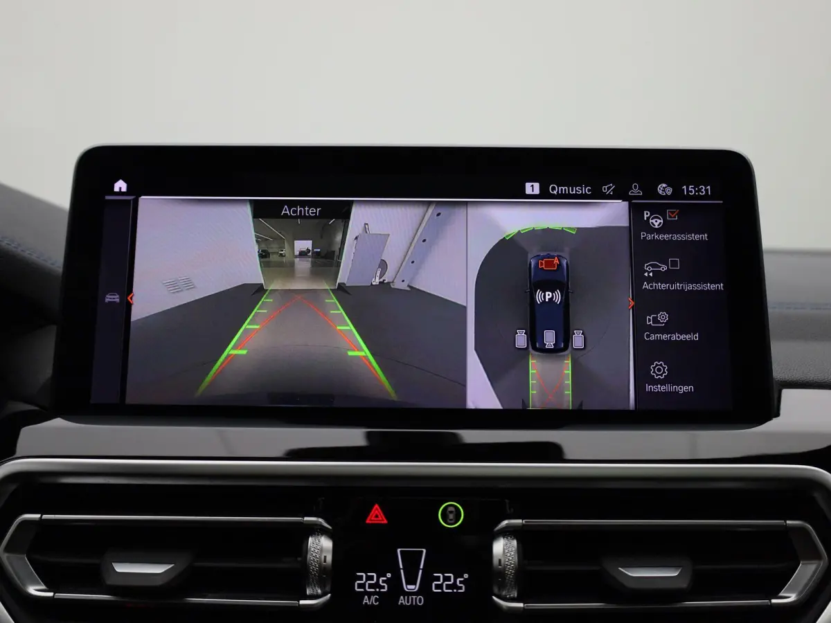 M-Sport 80 kWh | PANORAMADAK | 360 CAMERA | HARMAN KARDON | MEMORY | ELEKTRISCHE KOFFERKLEP | STOELVERWARMING | APPLE CARPLAY - ANDROID AUTO | LEDEREN STOELEN |