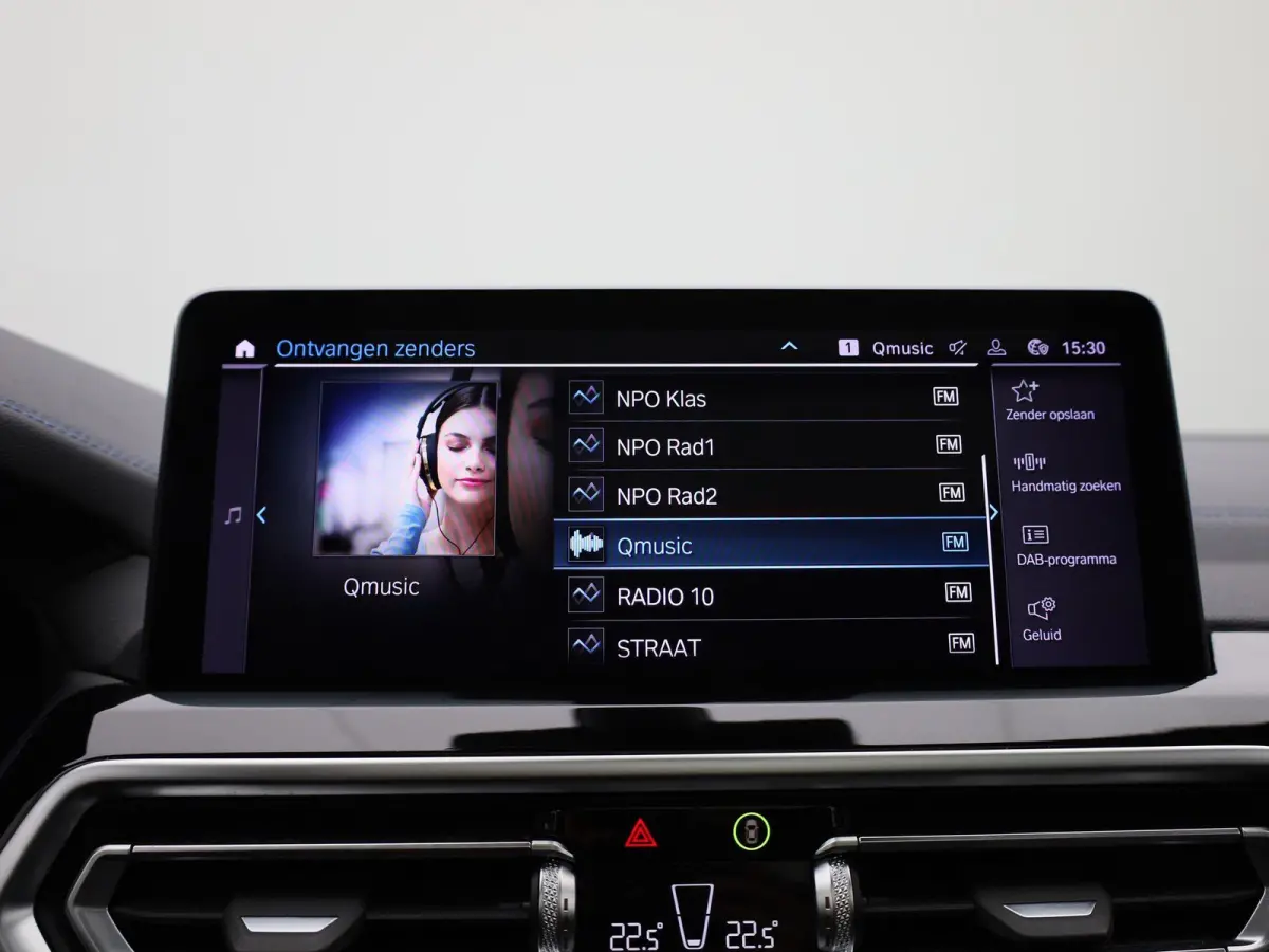 M-Sport 80 kWh | PANORAMADAK | 360 CAMERA | HARMAN KARDON | MEMORY | ELEKTRISCHE KOFFERKLEP | STOELVERWARMING | APPLE CARPLAY - ANDROID AUTO | LEDEREN STOELEN |