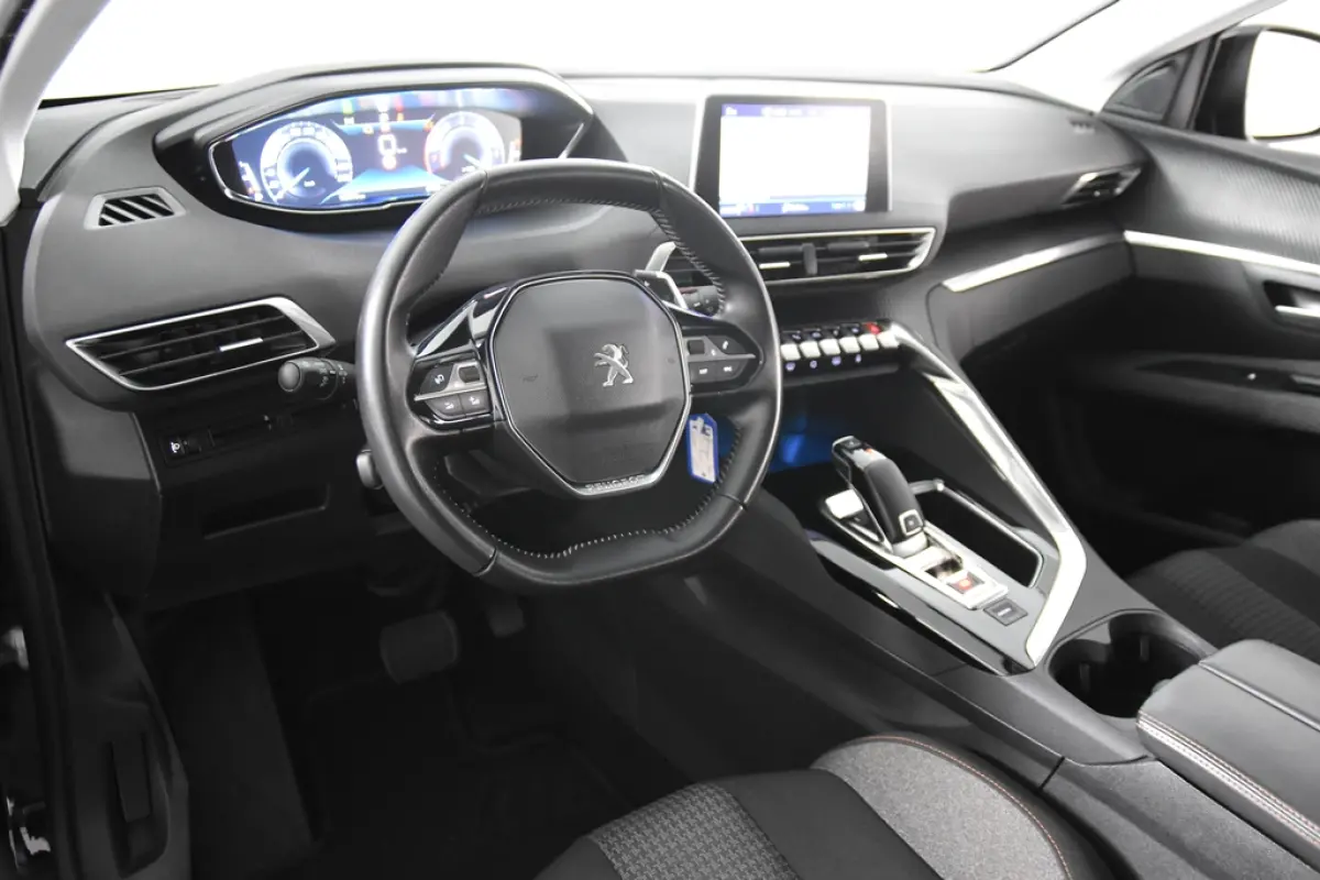 Active 130 *Navigatie*Trekhaak*Park Assist*Carplay*