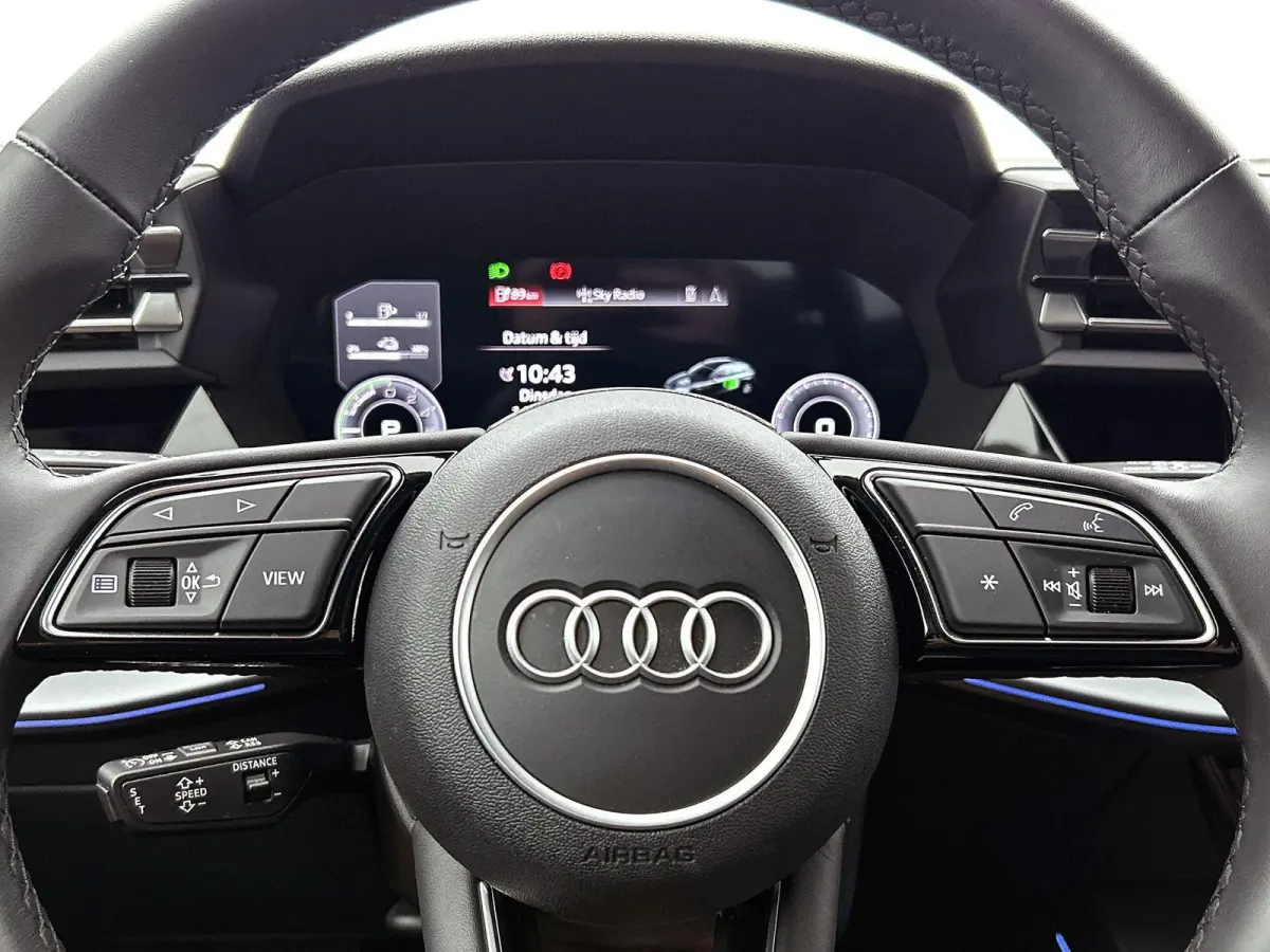 40 TFSI e Advanced edition | Adaptive cruise control | Achteruitrijcamera | Stoelverwarming | Navigatie |