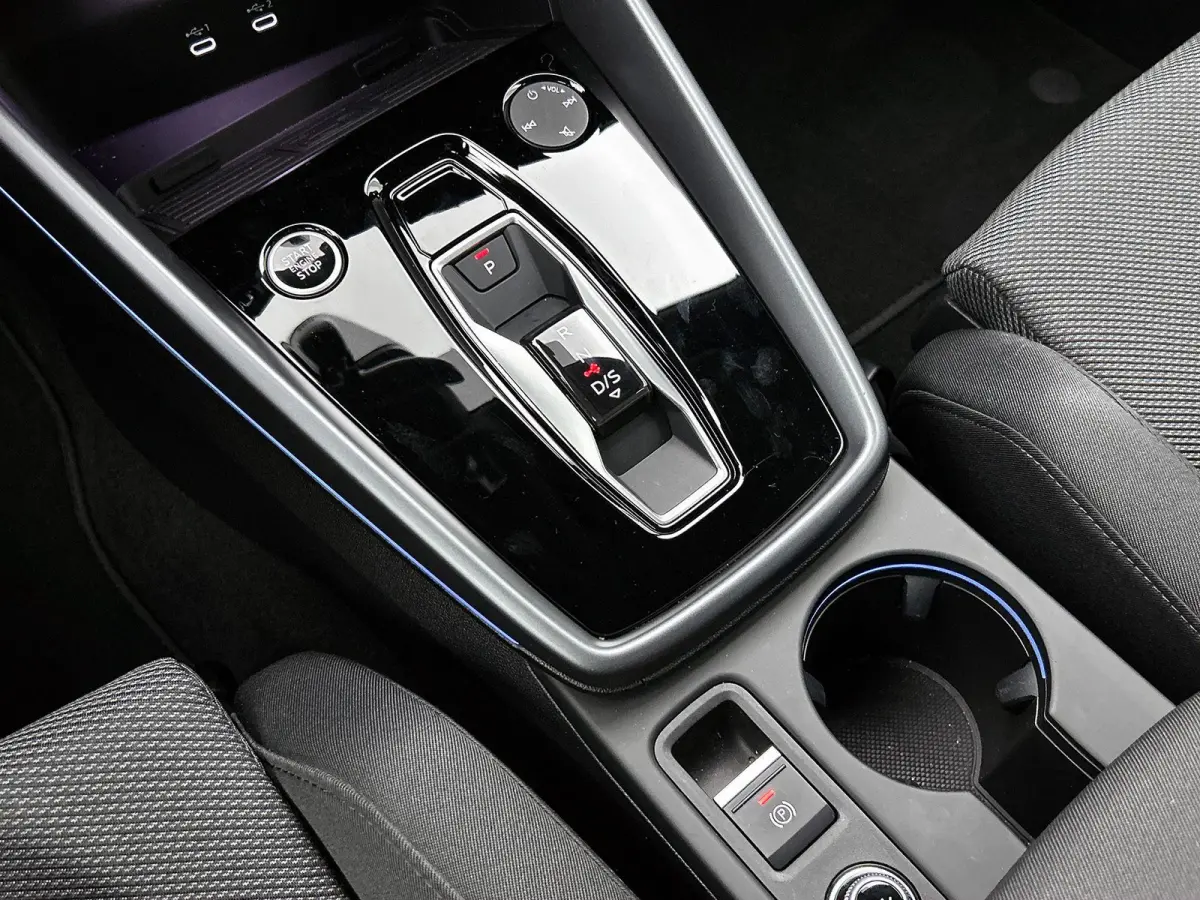 40 TFSI e Advanced edition | Adaptive cruise control | Achteruitrijcamera | Stoelverwarming | Navigatie |