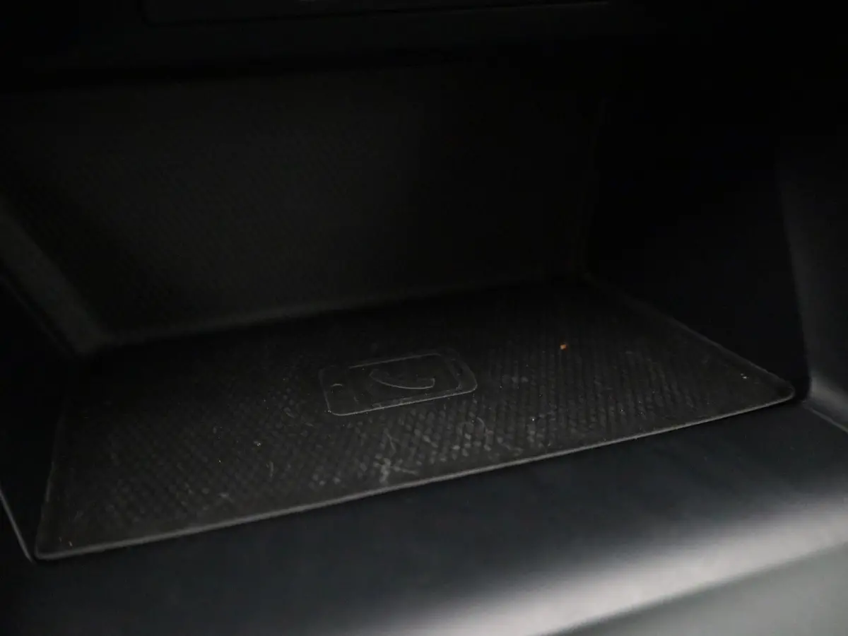 1.0 TSI Life | APPLE CARPLAY - ANDROID AUTO | CLIMATE CONTROL | ADAPTIVE CRUISE CONTROL | PARKEERSENSOREN | LICHTMETALEN VELGEN |