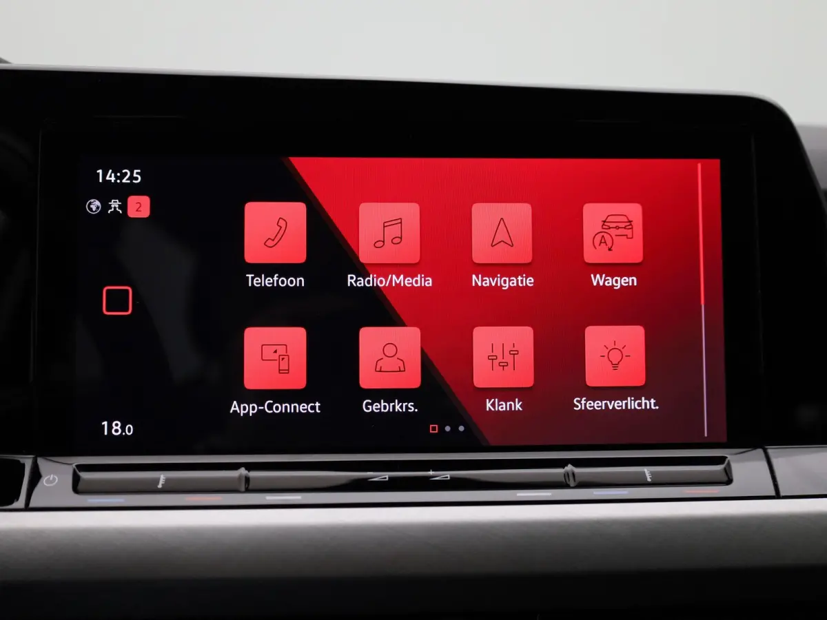 1.0 TSI Life | APPLE CARPLAY - ANDROID AUTO | CLIMATE CONTROL | ADAPTIVE CRUISE CONTROL | PARKEERSENSOREN | LICHTMETALEN VELGEN |