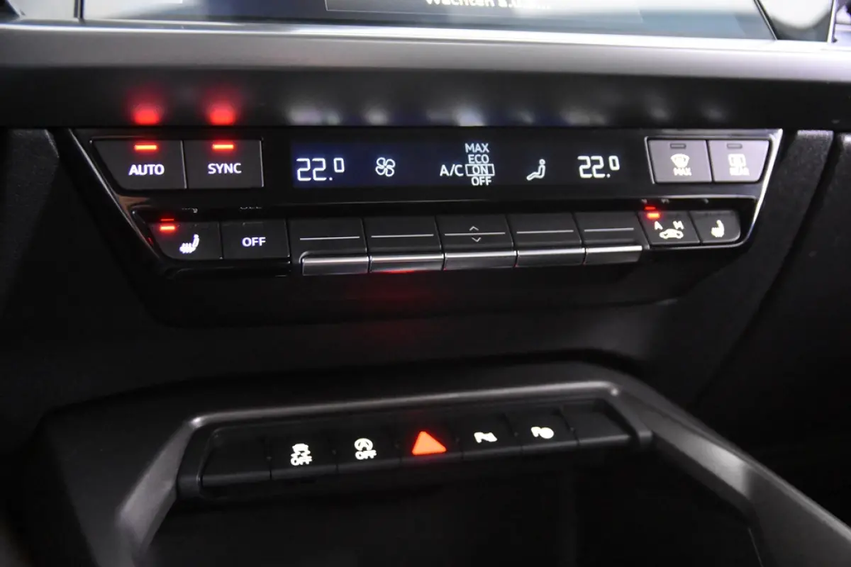 30 TFSI *1ste Eigenaar*Navigatie*Stoelverwarming*Keyless*