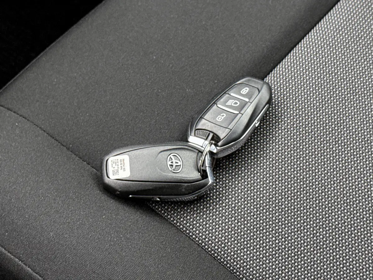 2.0 D-4D Professional DC 177pk Dubbele cabine Navigatie Camera Automaat Climate control