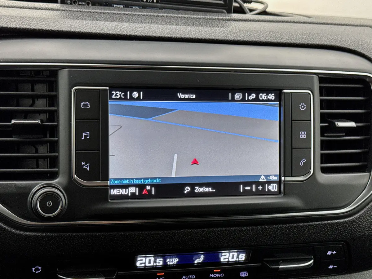 2.0 D-4D Professional DC 177pk Dubbele cabine Navigatie Camera Automaat Climate control