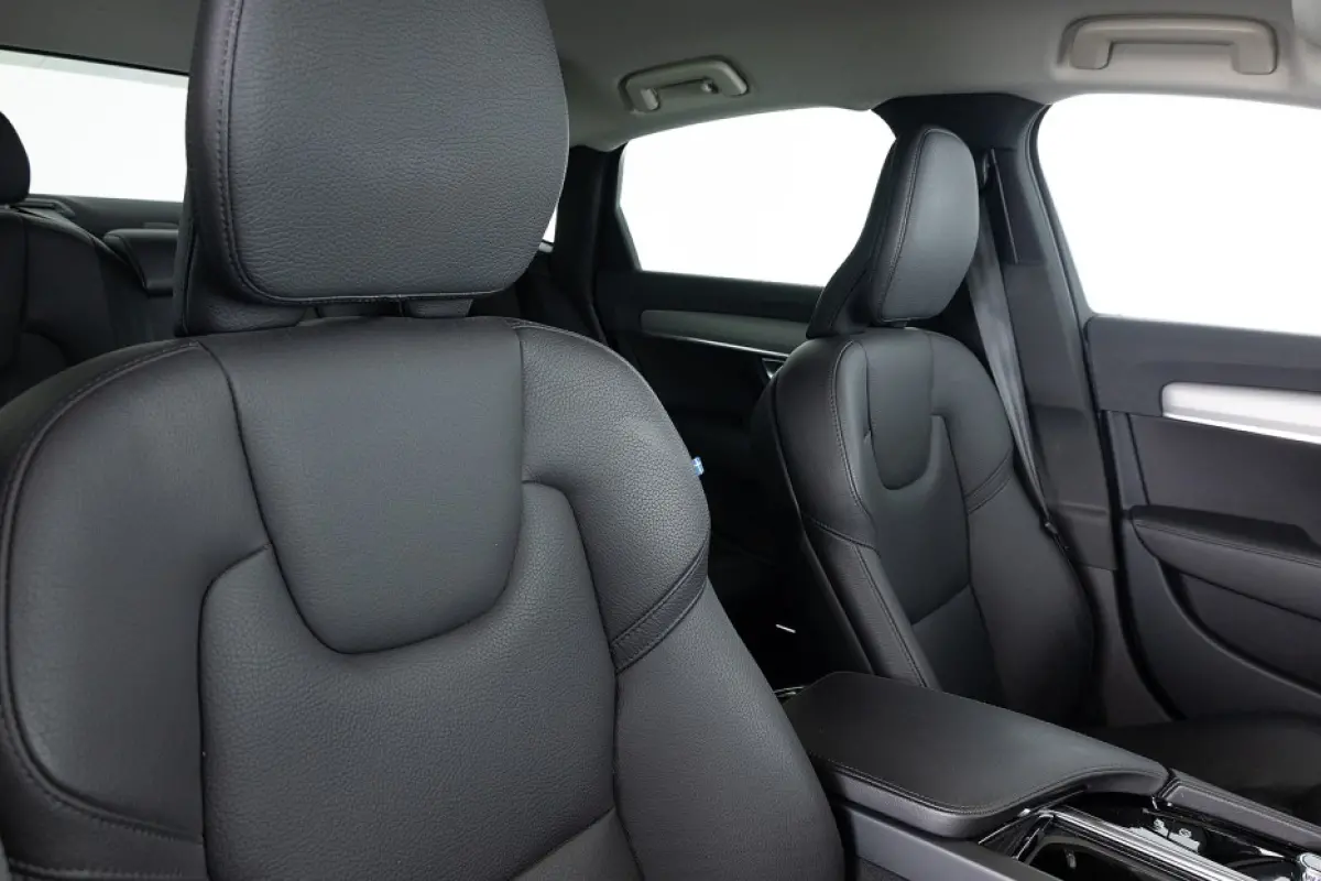 2.0 B4 Plus Dark | LEDER | CARPLAY | EL. STOELEN | el.Trekhaak
