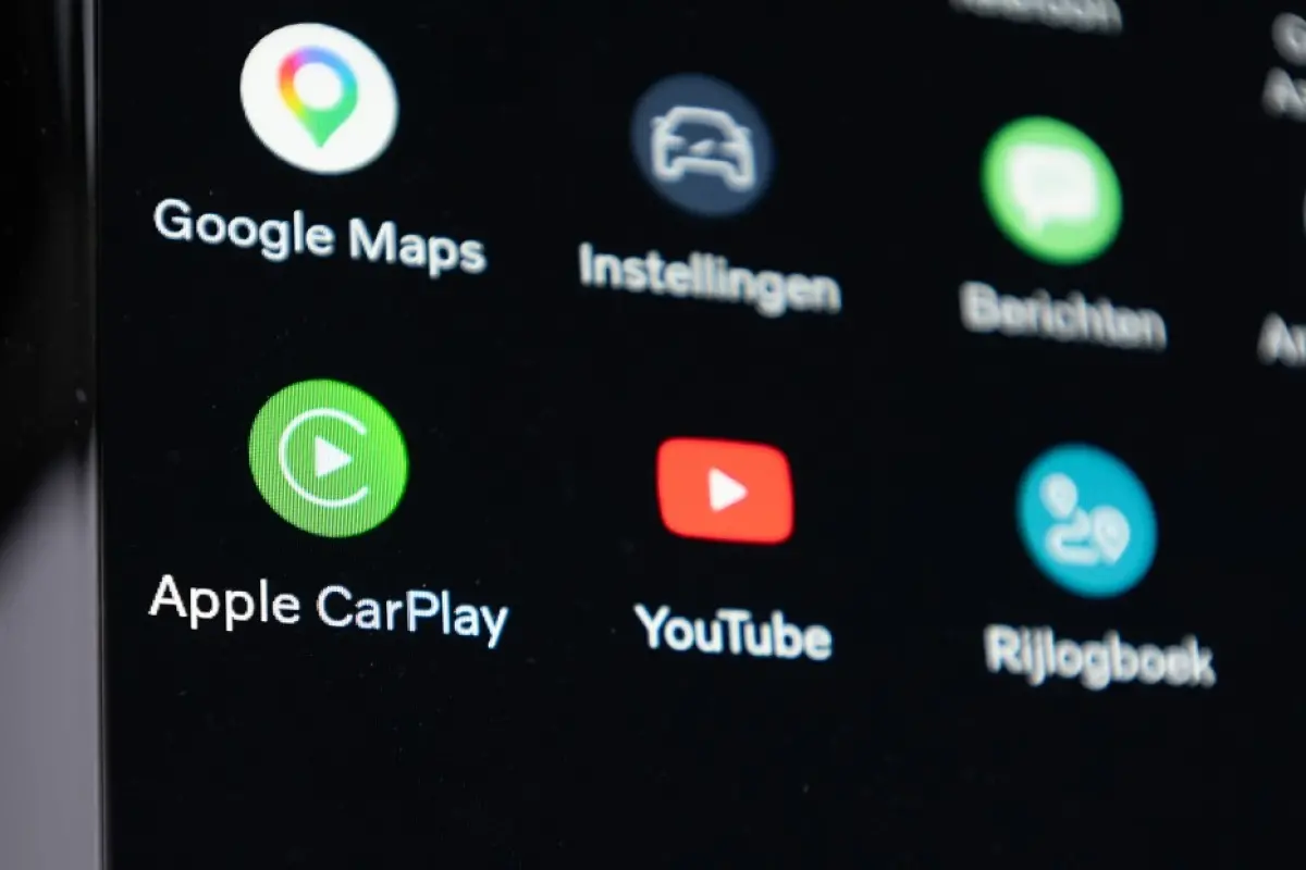 2.0 B4 Plus Dark | LEDER | CARPLAY | EL. STOELEN | el.Trekhaak