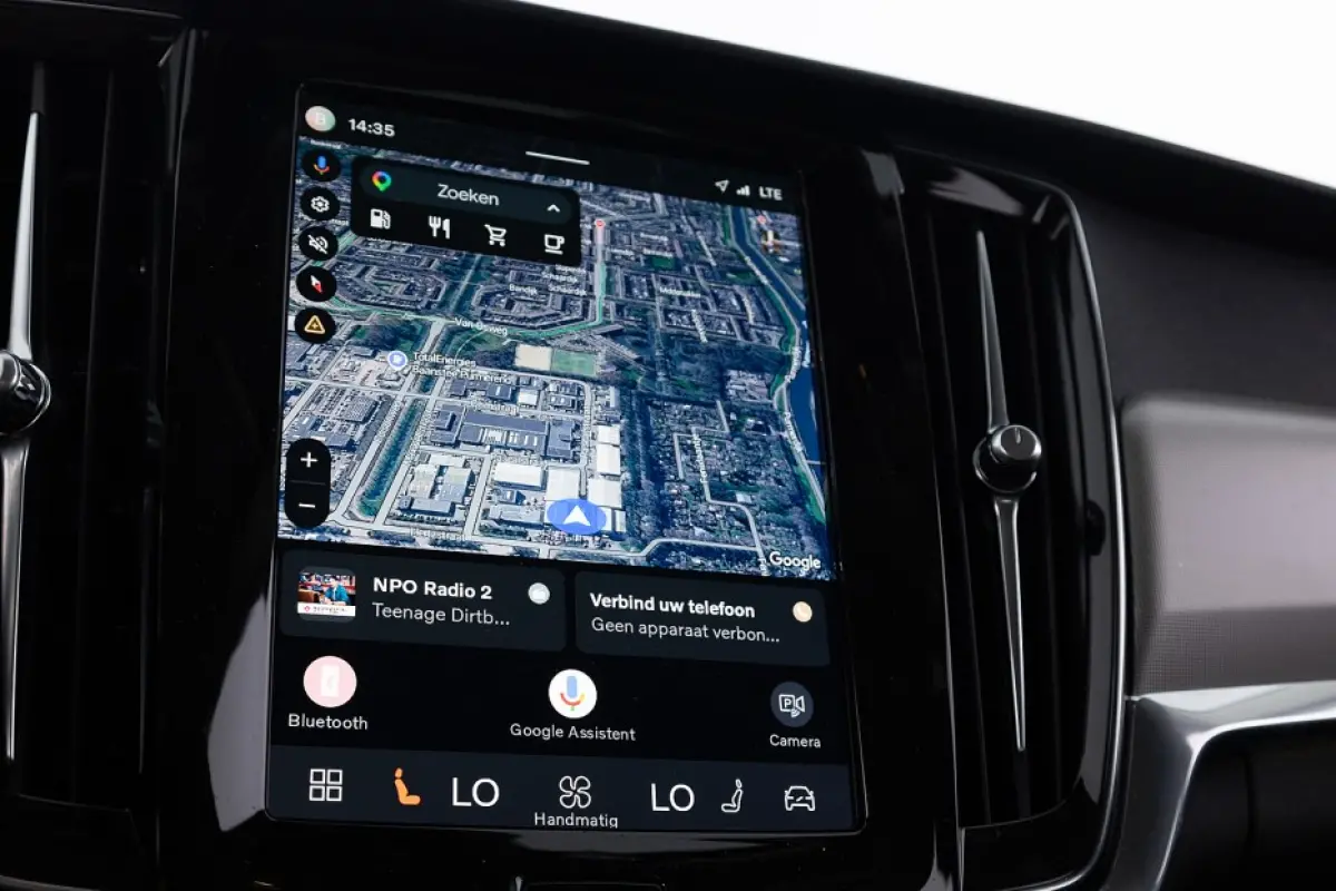 2.0 B4 Plus Dark | LEDER | CARPLAY | EL. STOELEN | el.Trekhaak