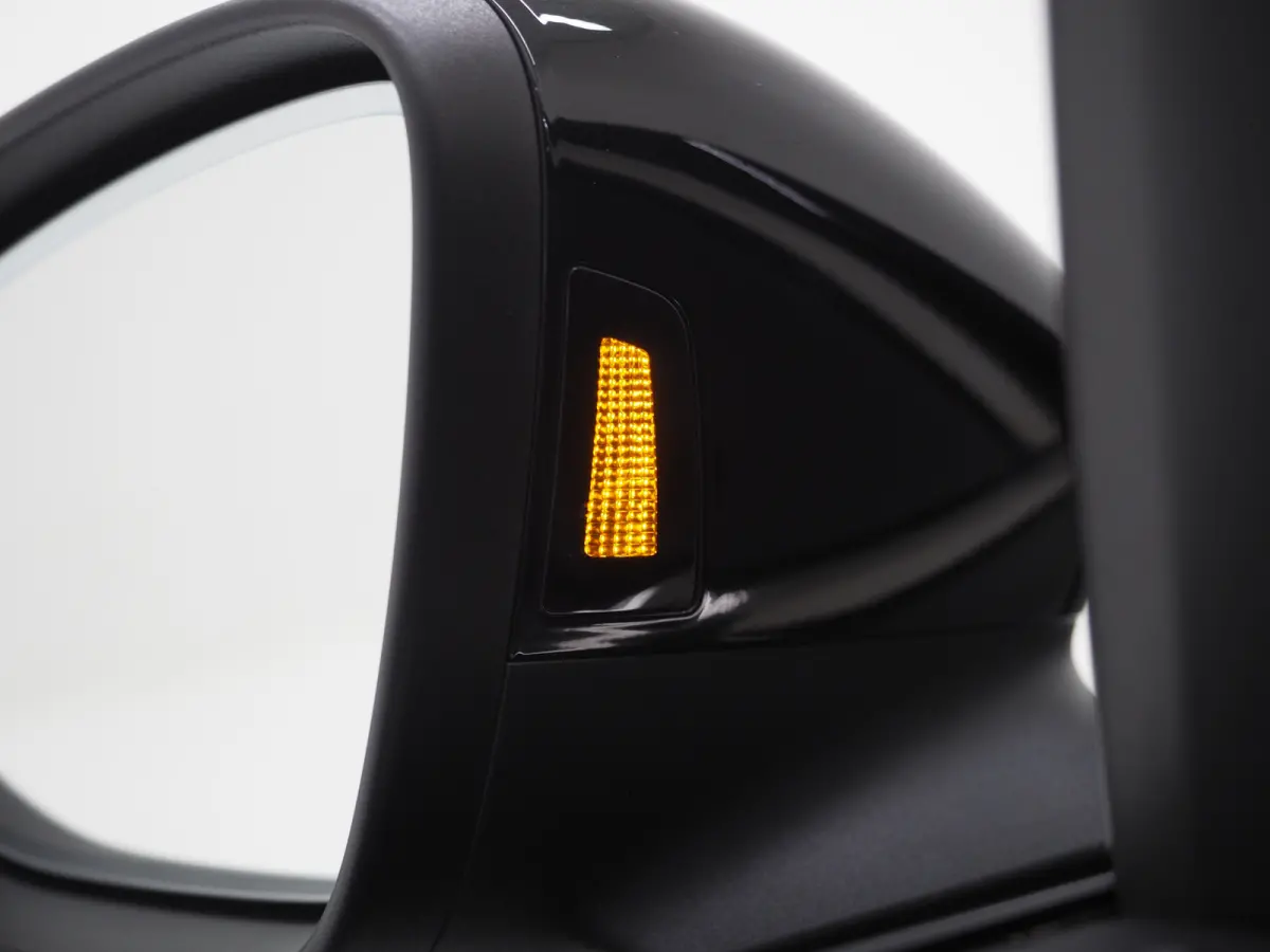 1.5 eHybrid 204PK | Leder/Alcantara | Massage | Stoelkoeling | Trekhaak | HUD | 360 | Keyless