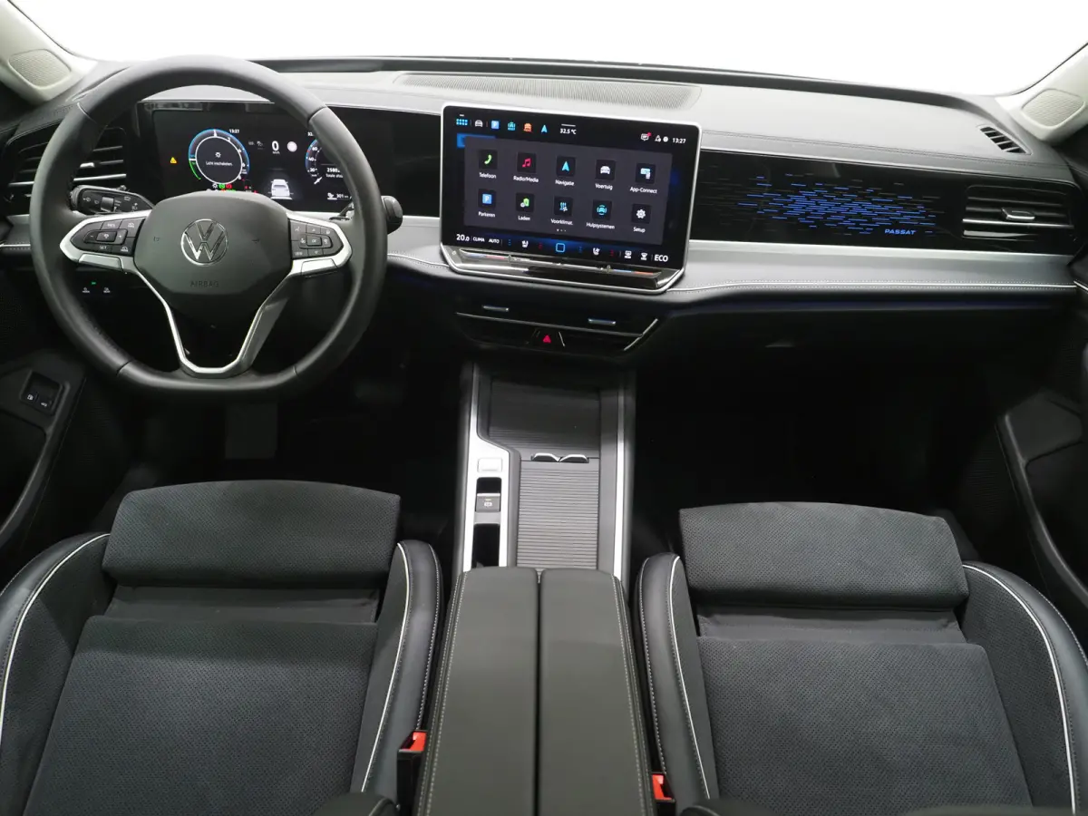 1.5 eHybrid 204PK | Leder/Alcantara | Massage | Stoelkoeling | Trekhaak | HUD | 360 | Keyless