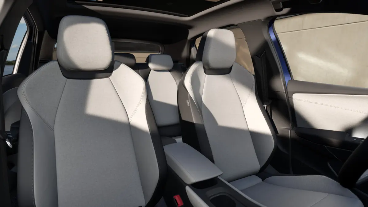 ID.Polo Style First Edition 52 kWh 211 PK | Trekhaak | Panoramadak | Camera | Navigatie | Keyless Access | Dodehoeksensoren | Climate control | IQ Lights | Apple Carplay | Android Auto | 19"