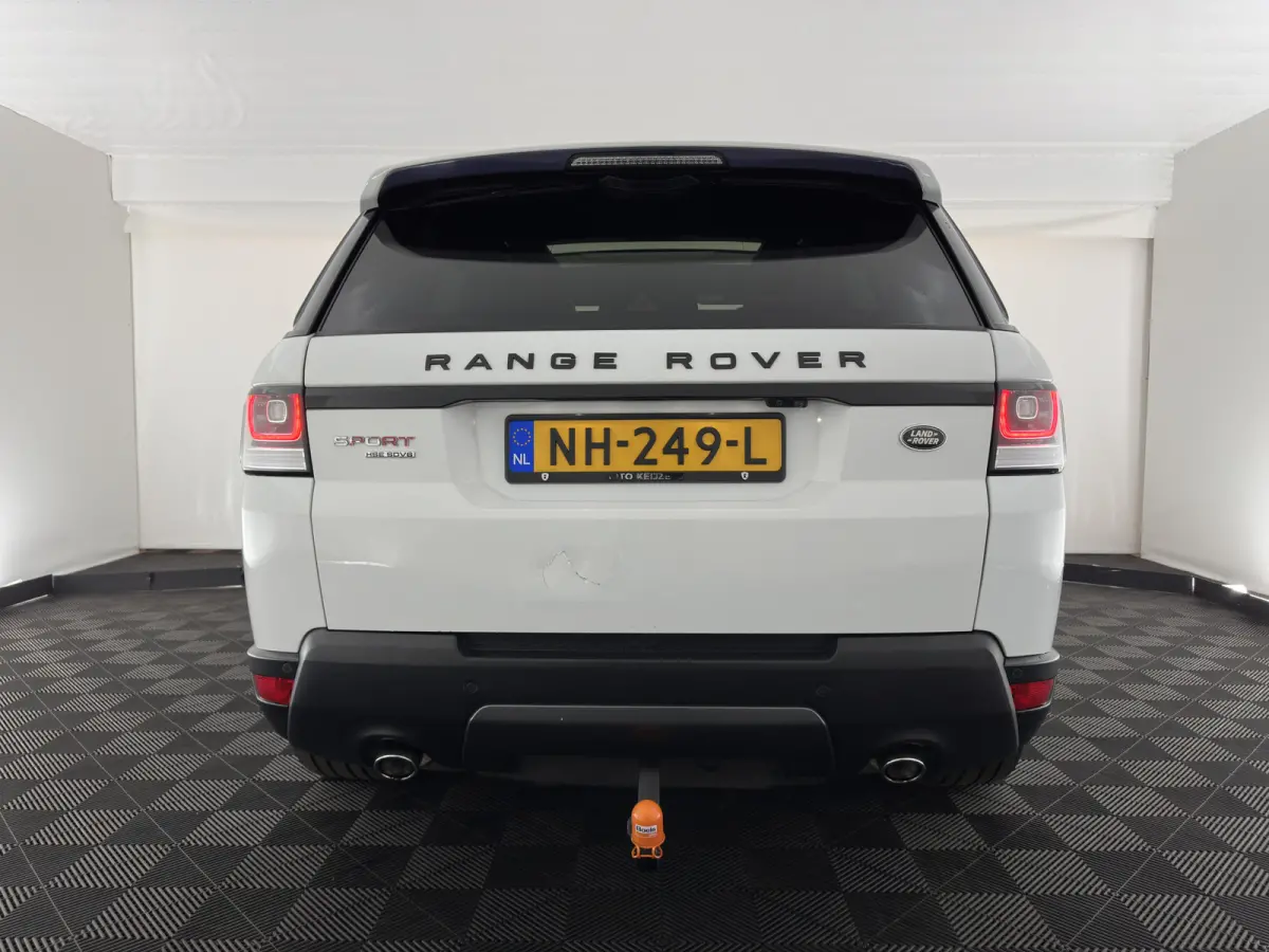 3.0 SDV6 Autobiography Dynamic Aut. *PANO | LEATHER | XENON | DIGI-COCKPIT | HEATED-COMFORTSEATS | CAMERA | NAVI-FULLMAP | PRIVACY-GLASS | AIRSUSPENSION | HEAD-UP | ECC | SHIFTPADDLES | PDC 