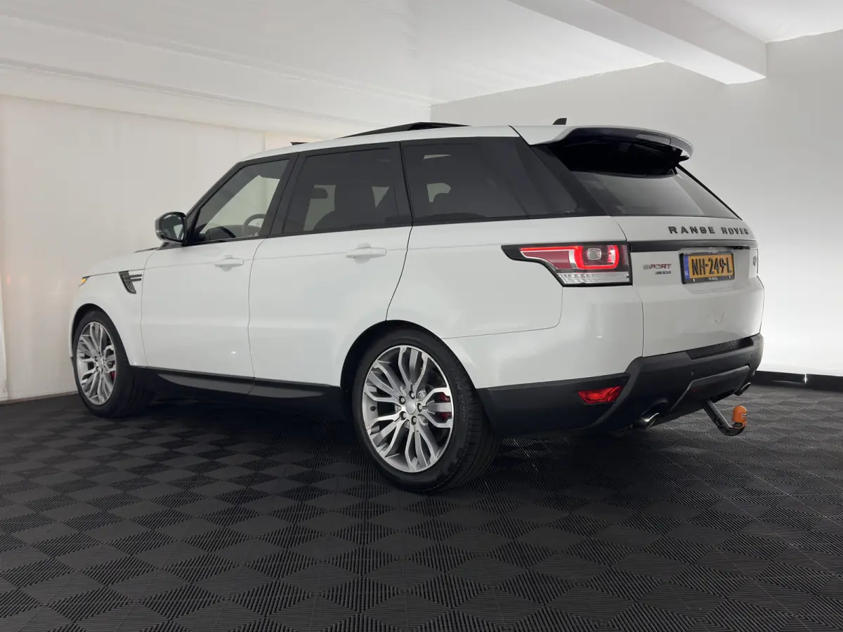 3.0 SDV6 Autobiography Dynamic Aut. *PANO | LEATHER | XENON | DIGI-COCKPIT | HEATED-COMFORTSEATS | CAMERA | NAVI-FULLMAP | PRIVACY-GLASS | AIRSUSPENSION | HEAD-UP | ECC | SHIFTPADDLES | PDC 