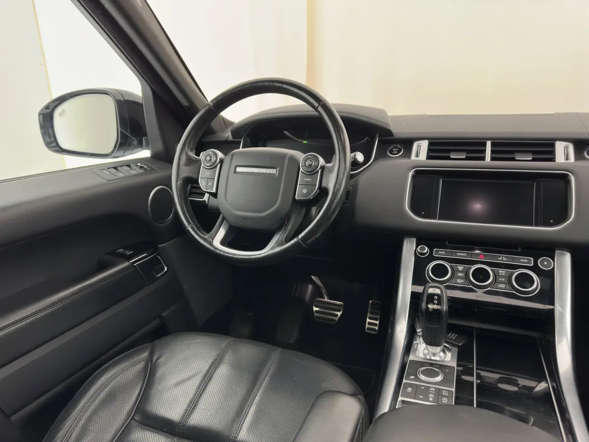 3.0 SDV6 Autobiography Dynamic Aut. *PANO | LEATHER | XENON | DIGI-COCKPIT | HEATED-COMFORTSEATS | CAMERA | NAVI-FULLMAP | PRIVACY-GLASS | AIRSUSPENSION | HEAD-UP | ECC | SHIFTPADDLES | PDC 